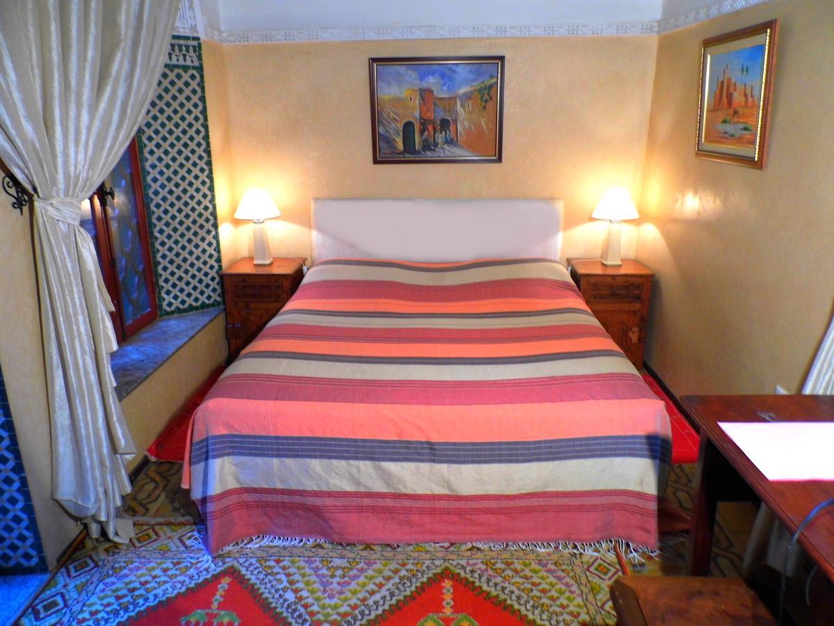 Riad A La Belle Etoile Salé Oda fotoğraf